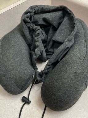 SPYDER Neck Travel Pillow Memory Foam HOODED Comfy Sleep Head Rest